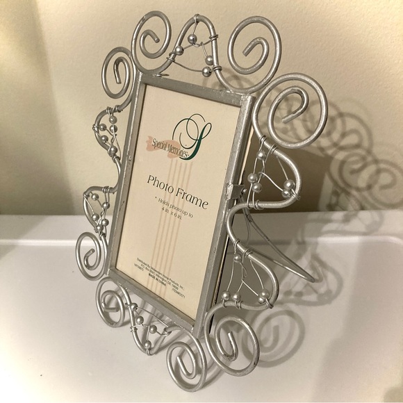 4" x 6" Silver Satin Matte Finish Metal Picture Frame Freestanding Table Top y2k - Picture 3 of 9